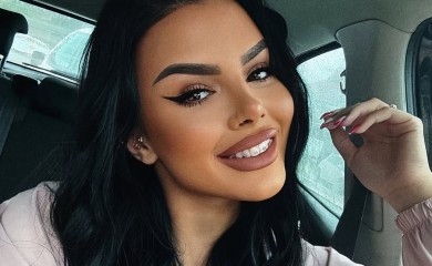 ANITA STANOJLOVIĆ POKAZALA NOVOG DEČKA! Nakon ljubavnog brodoloma uplovila u novu vezu