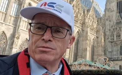 Dok jedni ćute, drugi se pitaju: Zašto je bivši NATO lobista Ginter Felinger odlučio stati uz Draška Stanivukovića i kakve to posljedice može imati?