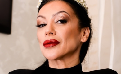 Ne želi javno da je eksponira: VESNA VUKELIĆ VENDI IMA ĆERKU SA FUDBALEROM!