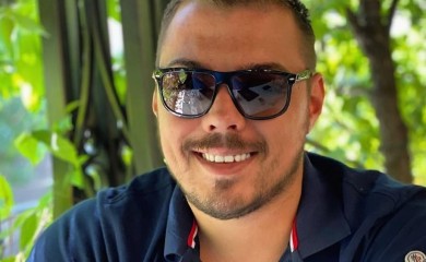 KADI KUĆU I NE ODVAJA SE OD DUHOVNIKA Sloba Vasić nakon boravka u "Lazi" preduzeo radikalne mjere