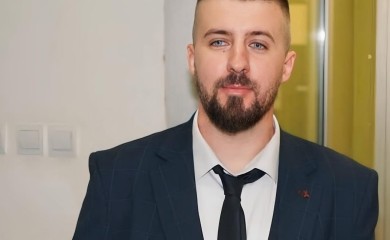 Korda želi da zarađuje na sajtu za odrasle: Bivši rijaliti učesnik tvrdi – "Molio me je da se snimamo zajedno!"