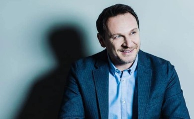 VIDEO Enis Bešlagić u Areni zapjevao s Halidom, nitko u publici nije ostao ravnodušan