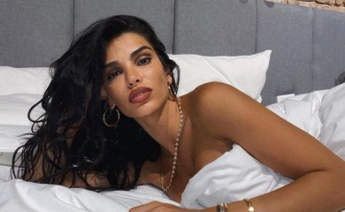 UPOZNAJTE NAJVATRENIJU ŽENU SRPSKOG FUDBALERA: Dekolte u KRUPNOM KADRU, grrrrrrmi kako izgleda