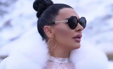 Elektra Elit pobjegla iz Švicarske: Ovo je razlog posjete Beogradu transrodne pjevačice