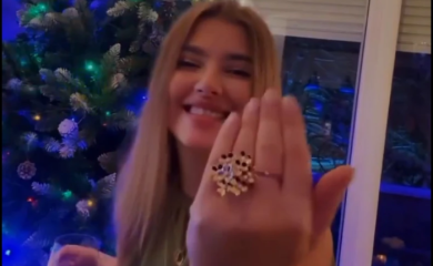 Božićna bajka Kije Kockar: Kleknuo pred nju i izvadio skupocjeni prsten