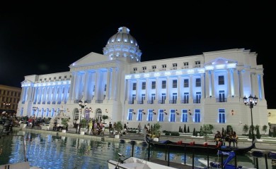 SKANDALOZNA STARLETA ULAZI U ZADRUGU? Poznata po HAOSU, tuče su joj BILE SVAKODNEVNICA