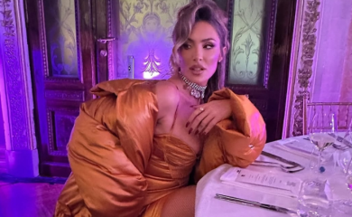 „Kosa me sluša, koža sija…“ Senidah proslavila 40. rođendan!