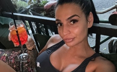 Starleti izgrebali pink Mercedes – Tamara eksplodirala na Instagramu!