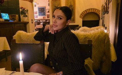 “Ne mrdam dok ne otvoriš!” Sandra Afrika zakucala na vrata prevare