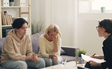 Najviše vole kada im žena izigrava majku, a muž oca: Ovo je pouzdan znak da vam je partner emocionalno nezreo