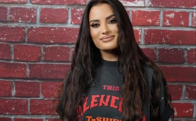 Uložila 100.000 evra: Barbaru Bobak optužuju da je iskopirala hit Bojana Tomovića