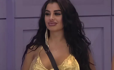 OVO JE MAJKA SANJE GRUJIĆ: Zgodna plavuša, izgledaju kao sestre