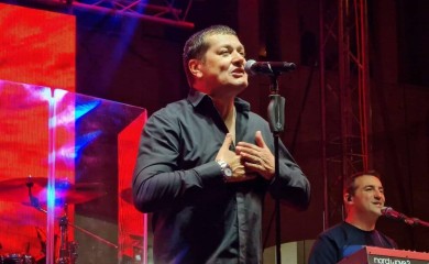 "BIO SAM MAMIN I TATIN SIN!" ACO PEJOVIĆ ISKRENO O ODRASTANJU: Nije bilo lako...