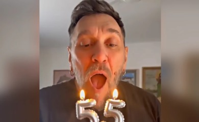 Nigor zamalo evakuisan: Supruga napravila tortu za 55. rođendan, a zbog vatrometa UMALO DOŠLO DO POŽARA