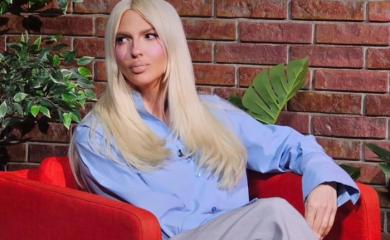 Puklo prijateljstvo Jelene Karleuše i bliskog saradnika poslije 30 godina: iz mora suza vi ćete isplivati, a neko iz sopstvenog mraka neće nikada