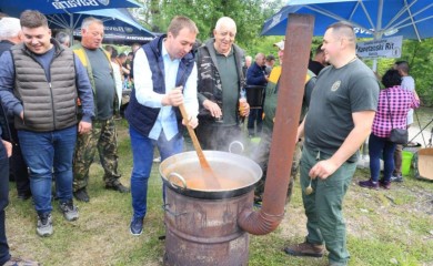 Selak u Kotor Varošu na "Kotlićijadi": Tradicija nas okuplja i jača naše zajedništvo