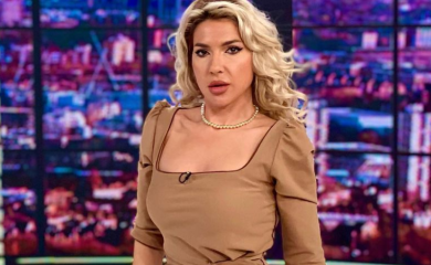 Pogledajte kakav je haos Jovana Jeremić napravila u centru Beograda: Nasred ulice zapjevala hitove Severine i Milice Pavlović