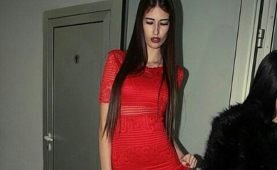 SKIDA SE ZA NOVAC I TO VELIKI! Ovu SRPKINJU svi znaju, a zbog njenih LAPSUSA mnogi su PLAKALI OD SMIJEHA