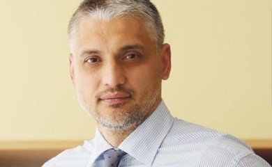 “Nije vlasnik stana, godinama je tu nezakonito” Oglasila se žena koja tvrdi da Čeda Jovanović živi u njenoj nekretnini