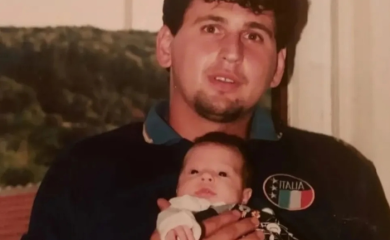 Da li prepoznajete bebu na slici? Danas slavi 29. rođendan i svi je znate