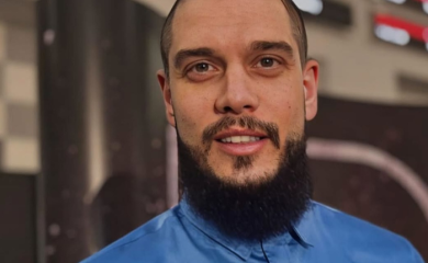 DEJAN DRAGOJEVIĆ SE POVLAČI IZ MEDIJA?! Voditelj gasi Instagram?!