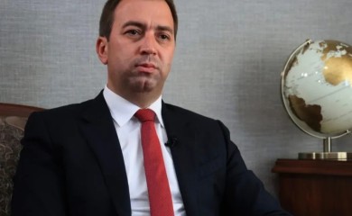 Selak prozvao Stanivukovića zbog afere s rasvjetom: Banjaluka bez vode i vrtića, a sijalice koštaju 35 miliona KM