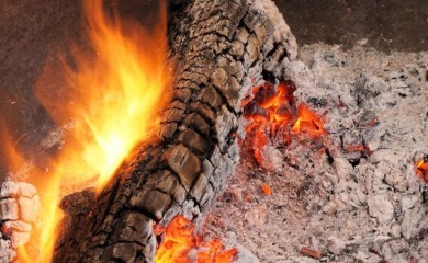 Pepeo iz šporeta nikako ne bacajte: Niste ni svjesni koliko može da bude koristan