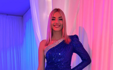 KRALJICA BAKŠIŠA: Meliha Imširović zapalila dijasporu, dolare joj lijepili na čelo