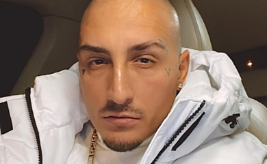 Potresan intervju Vuka Moba: "POKUŠAO SAM SEBI DA ODUZMEM ŽIVOT, SVAKI DAN SAM LJUBIO KRVAVI DUŠEK..."