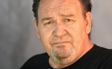 "DILERI SU POČELI DA ZOVU MOJU ŽENU ZA PARE ZA DROGU" Glumac Bane Vidaković o agoniji kroz koju je prošao