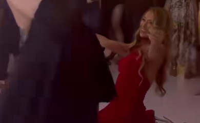 TEA TAIROVIĆ PALA NA KOLJENA NA SVADBI! U jednom trenutku nije mogla da savlada emocije