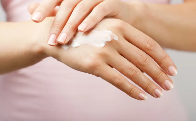 Morate znati ovih pet beauty trikova s kremom za ruke