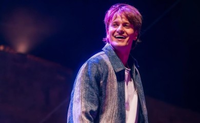 Oborio sve rekorde: Ko je mladi Jakov Jozinović koji je rasprodao Sava Centar za nekoliko minuta