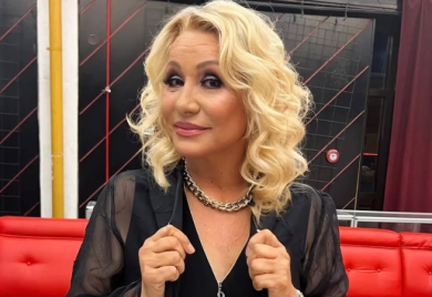"Bilo mi je zabranjeno da je otpjevam": Vesna Zmijanac otkrila razlog zbog kojeg nije snimila Cecin najveći hit