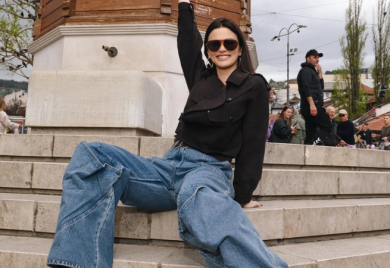 STAJLING OD 8.000 EVRA! Milica Pavlović obučena po posljednjem trendu