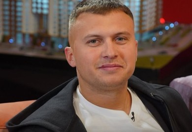 Proglašen krivim: Stefan Karić na Ibizi dan nakon presude za prebijanje Nataše Šavije