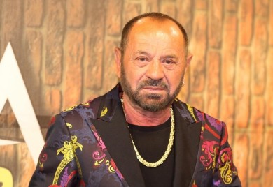 NAŠAO NOVU SANDRU AFRIKU: Mile Kitić ima novu fatalnu muzu