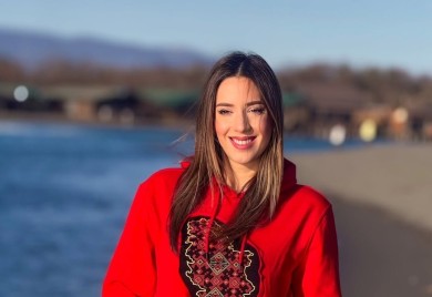 Danica Crnogorčević ogolila dušu: "Zbog ćerke sam noćila usred zime pod Ostrogom"