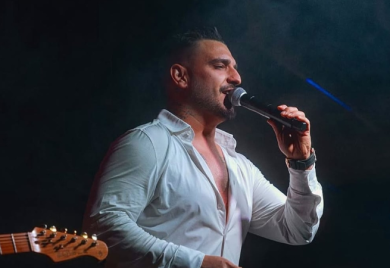 Kad je beg bio cicija: DARKO LAZIĆ PUKAO 4.000 € U KAFANI!