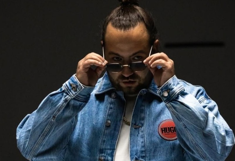 RASTA UHAPŠEN NA OHRIDU Policija mu pred prolaznicima stavila lisice