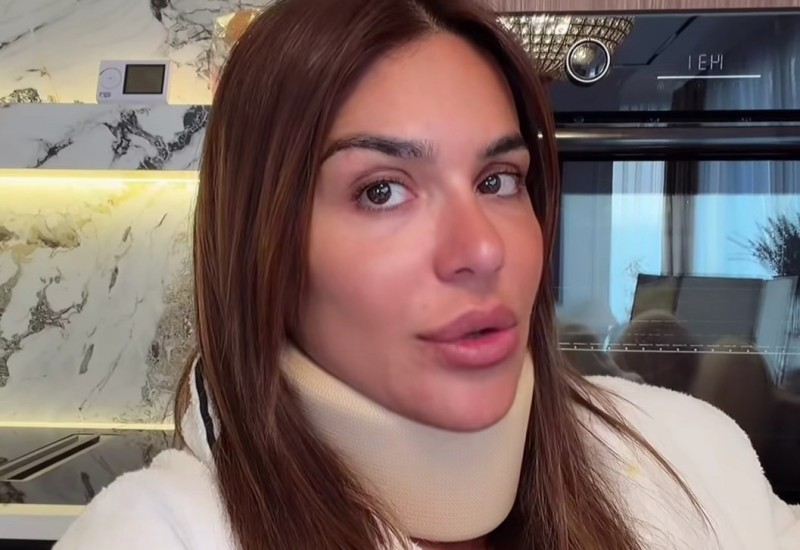 Kad te vrat izda, ali stil ne: Marina Visković sa medicinskom kragnom u šopingu
