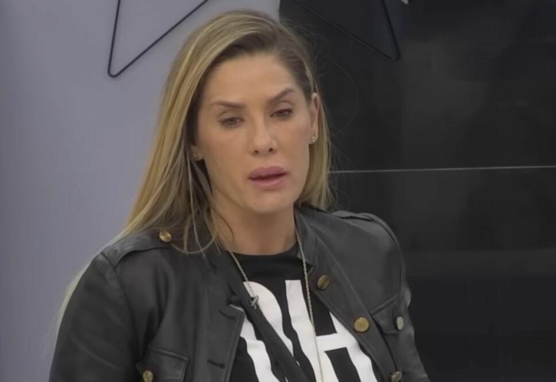 ZAPALILA BI OVU FOTOGRAFIJU Još jedno šok izdanje Ane Ćurčić bez filera, botoksa i silikonskih usana!