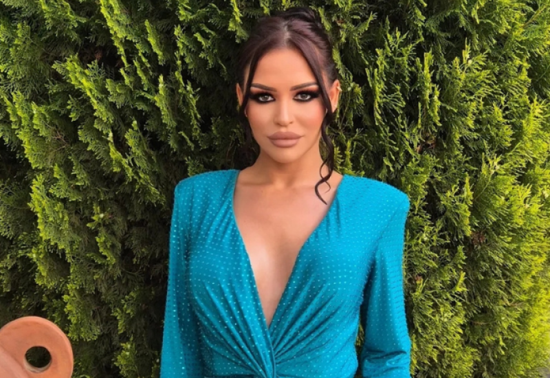 "JELA SAM 9 PUTA DNEVNO I 3 ČOKOLADE NA DAN" Aleksandra Mladenović zbog stresa nabacila kilograme i pala u depresiju