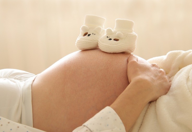 Praksa koja ima čudno porijeklo: Zašto žene rađaju na leđima