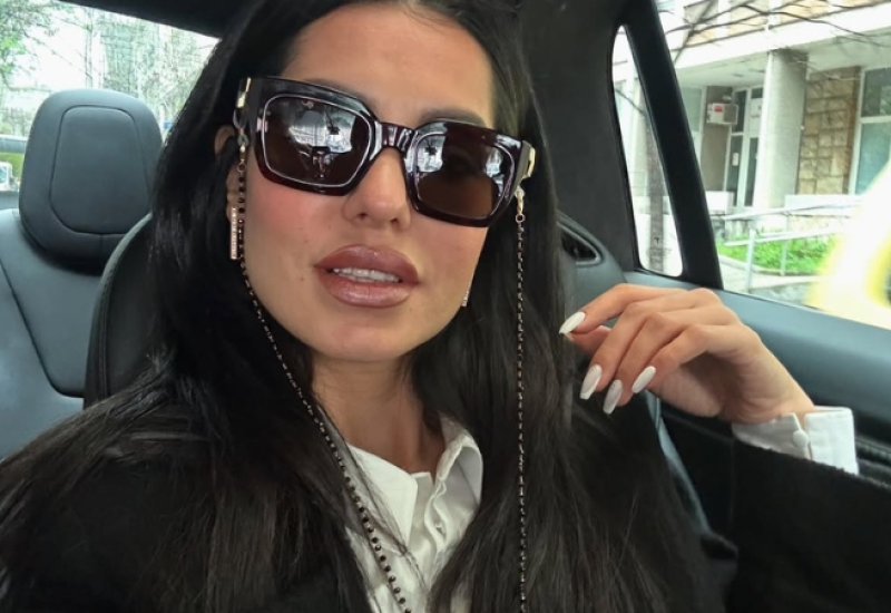 "Plašila sam se, nije mi bilo lako, svi su osuđivali" Tanja Savić o vezi sa 11 godina mlađim pilotom