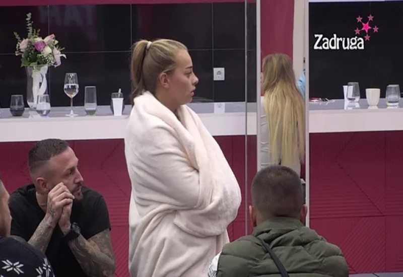 HAOS ZBOG NAJMLAĐE ZADRUGARKE! Valentina nabrojala NAJVEĆE ODRONE u Zadruzi, oni SKOČILI NA NJU!