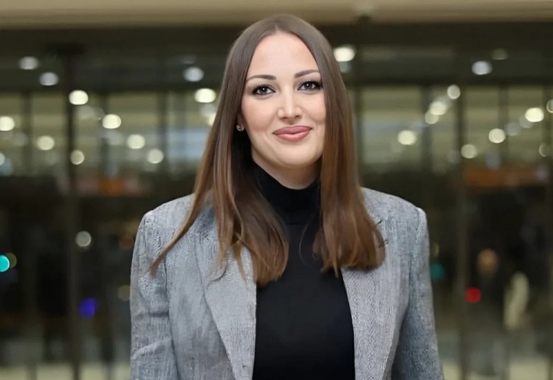 Aleksandra Prijović optužena da je „pretjerala s luksuzom“ – 700 eura za sto na koncertu!