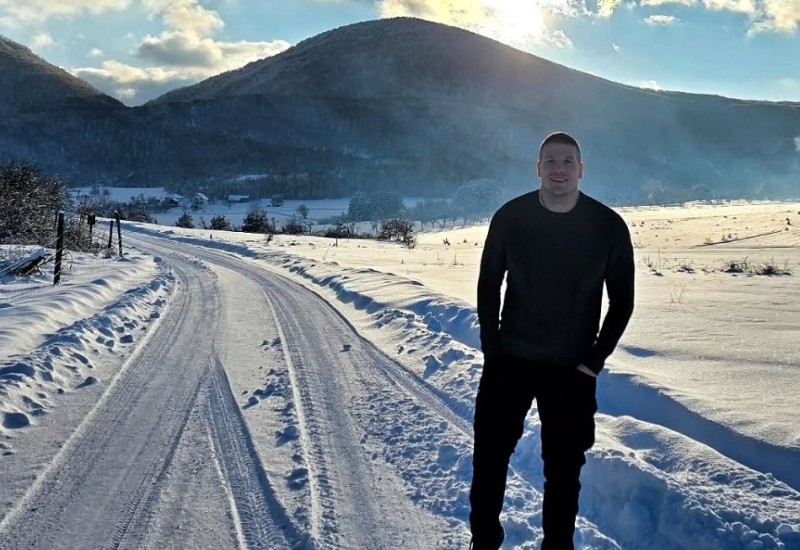 Polomljeno stopalo, a nastup se ne otkazuje: Sloba Radanović ne odustaje