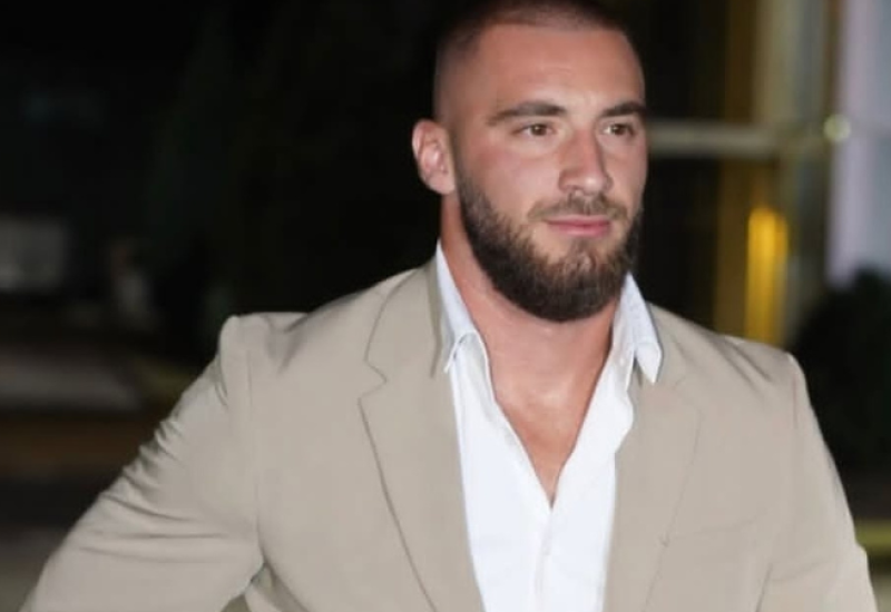 RIJALITI UČESNICA RAZOTKRILA DA JE IMALA AFERU SA MENSUROM! Starija je od njega preko 20 godina