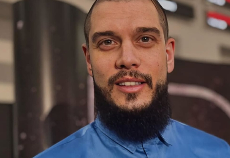 DEJAN DRAGOJEVIĆ SE POVLAČI IZ MEDIJA?! Voditelj gasi Instagram?!